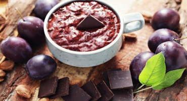 Jednoduchý recept na výrobu povidel v čokoládě na zimu